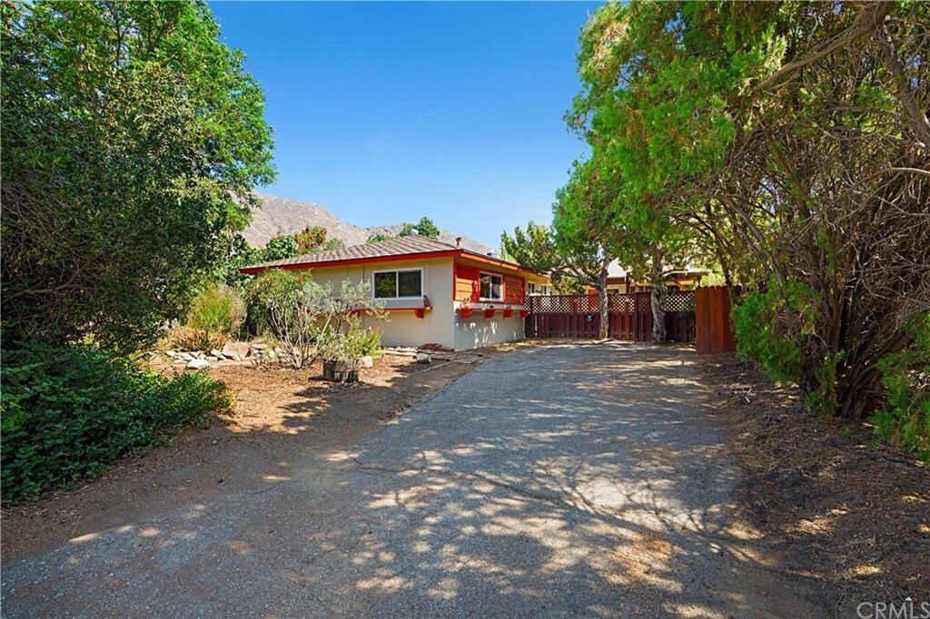 Property Photo:  250 East Blaine Street  CA 92507 