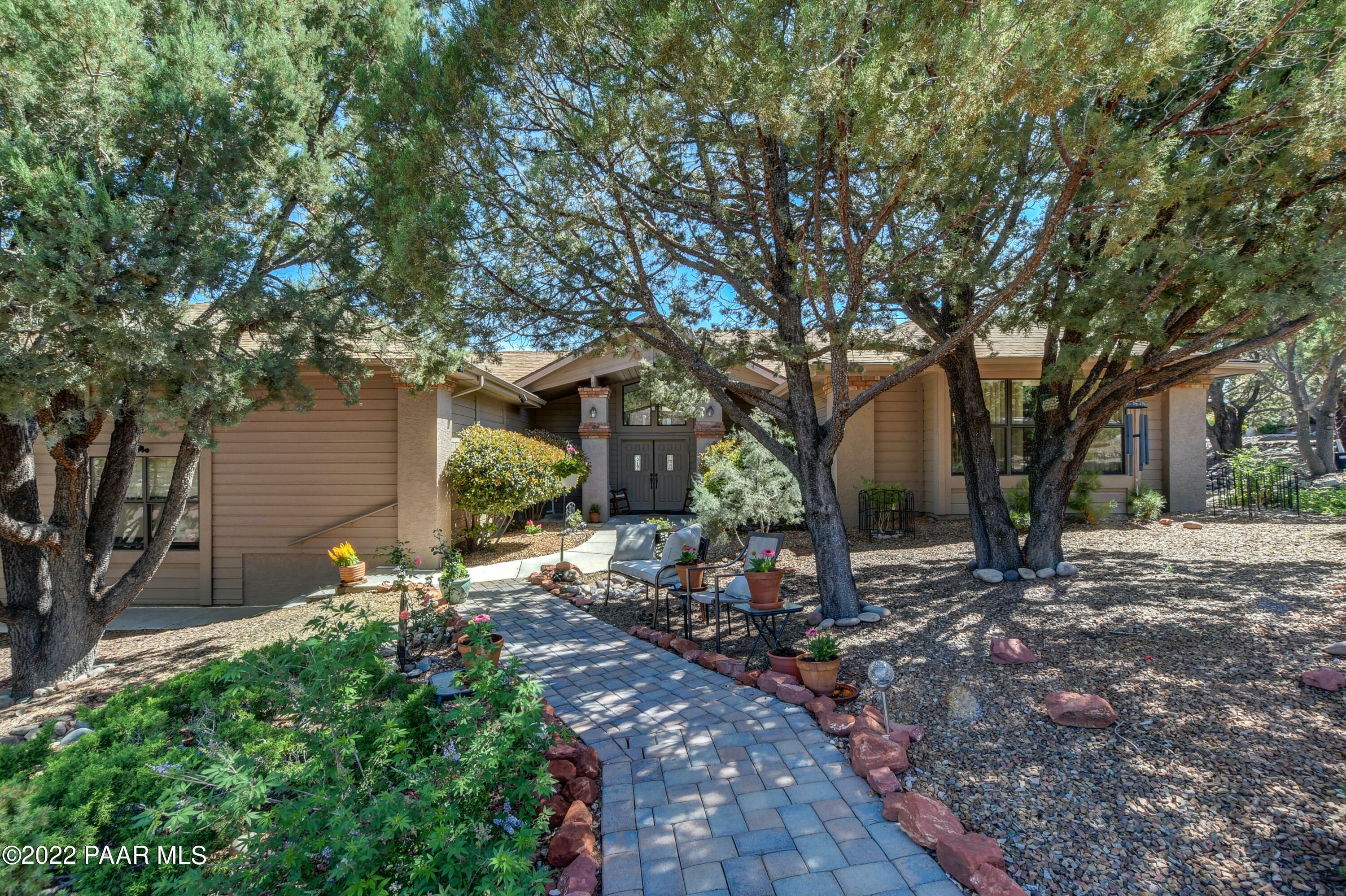 Property Photo:  3215 E Silvercliff Circle  AZ 86303 