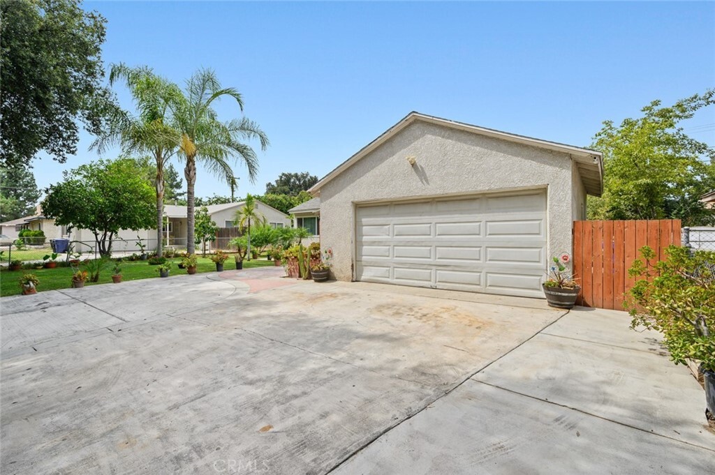 Property Photo:  1578 W Evans Street  CA 92411 