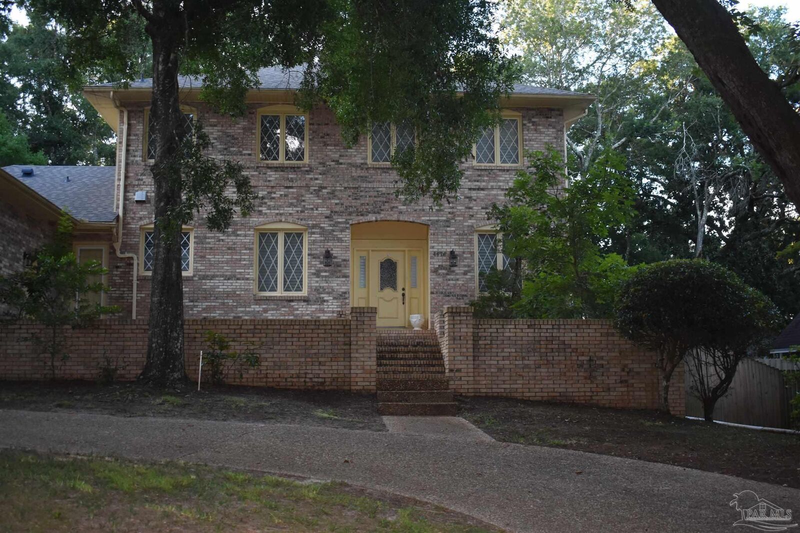 Property Photo: 4676 Baywoods Dr FL 32504