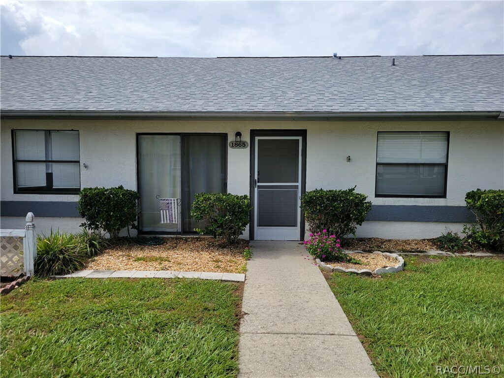 Property Photo:  1865 Elderberry Lane  FL 34453 