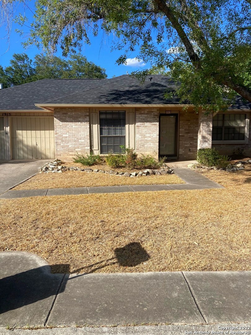 Property Photo:  1915 Elsworthy St  TX 78248 