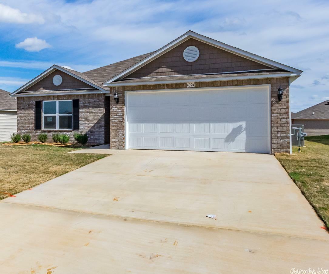 Property Photo: 4024 Kings River Trl AR 72011