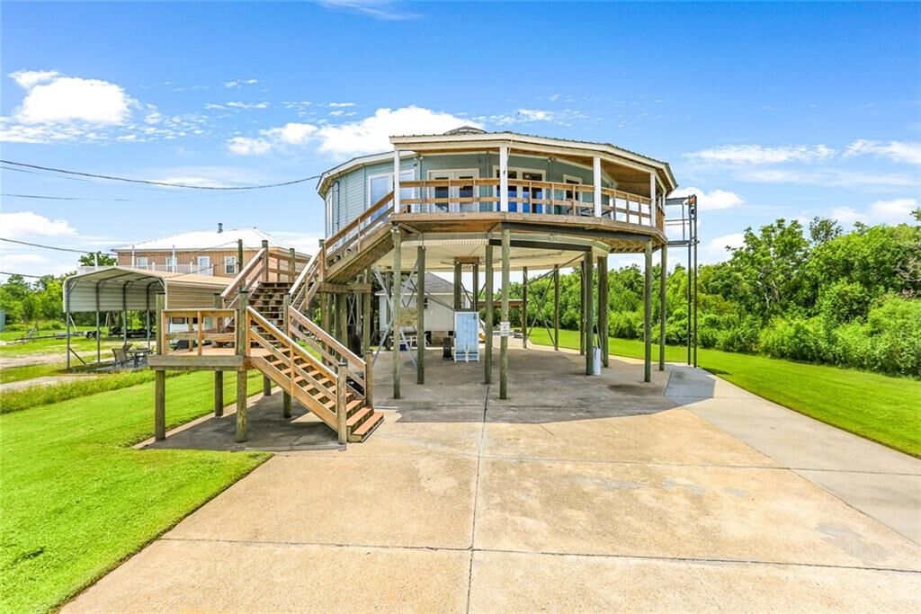 Property Photo:  3925 Delacroix Highway  LA 70085 
