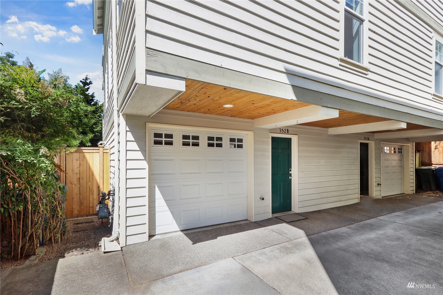 Property Photo:  352 B NW 76th Street B  WA 98117 