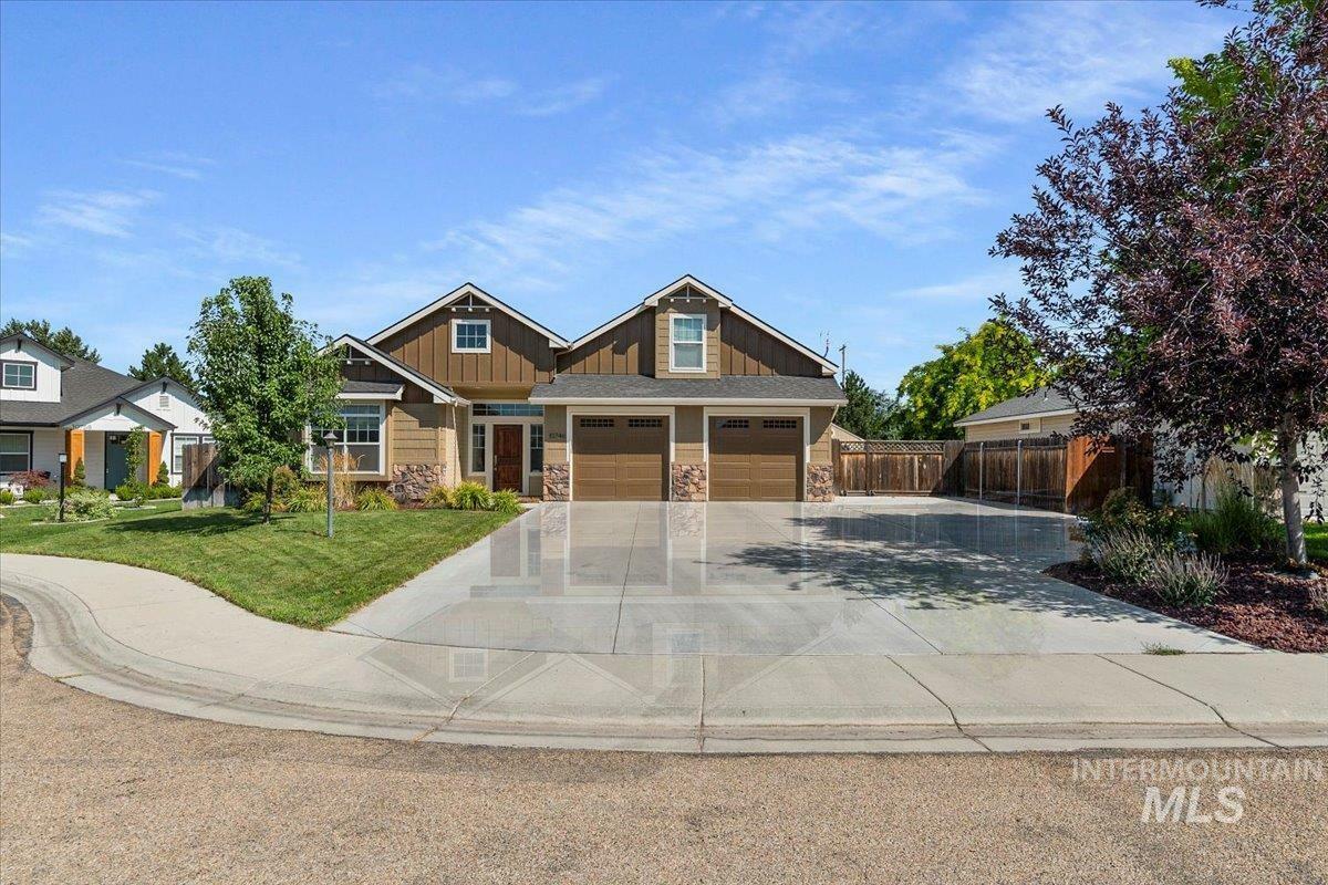 Property Photo:  10746 W Rain Springs Ct  ID 83687 