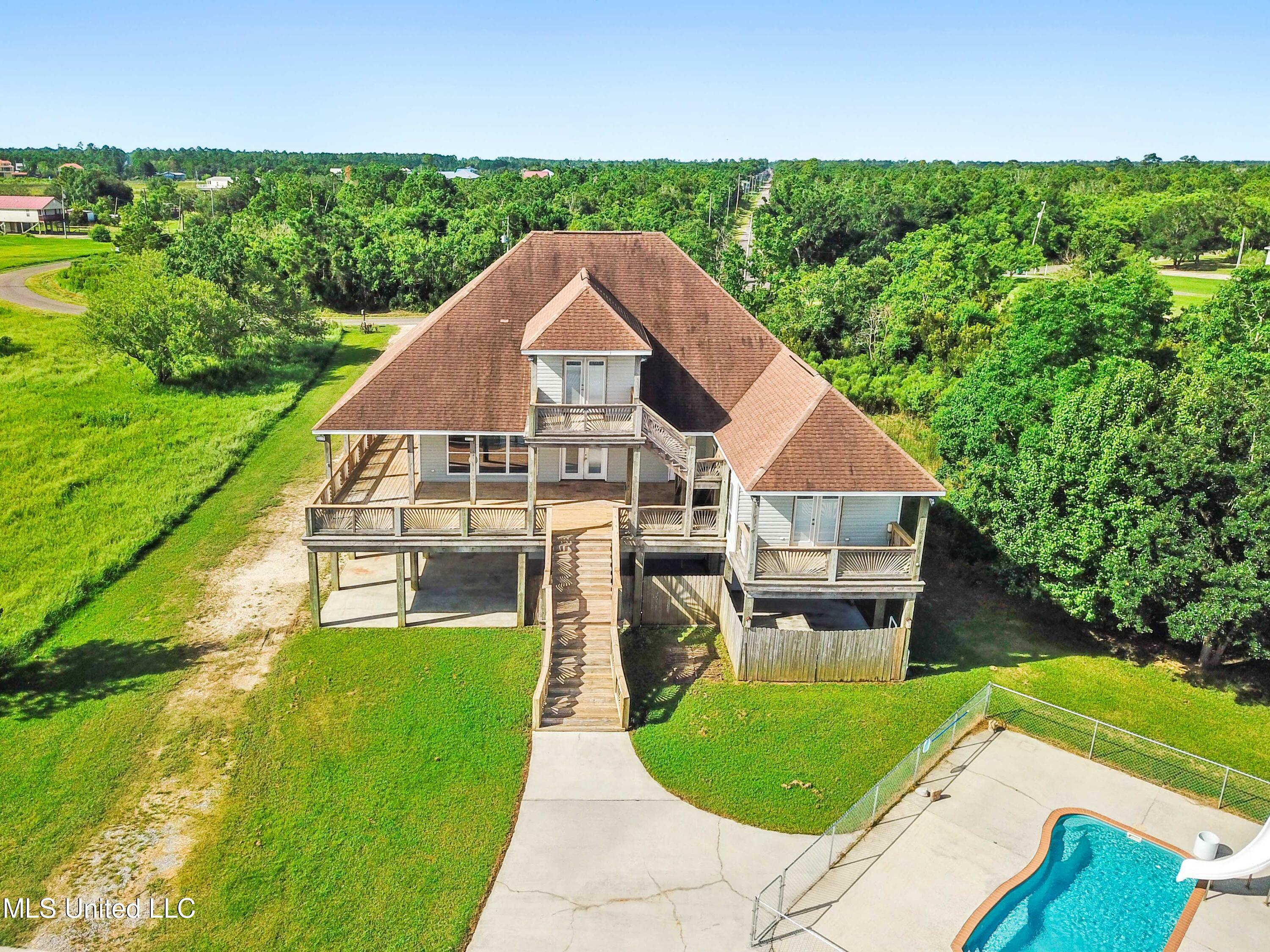 Property Photo:  11346 Bayou View Drive  MS 39520 