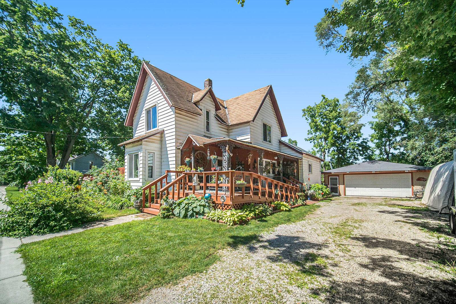 Property Photo: 416 W Race Street MI 49251