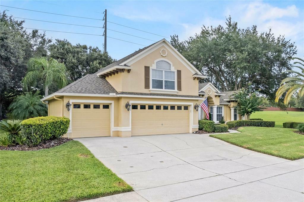 Property Photo:  1405 Johns Cove Lane  FL 34787 