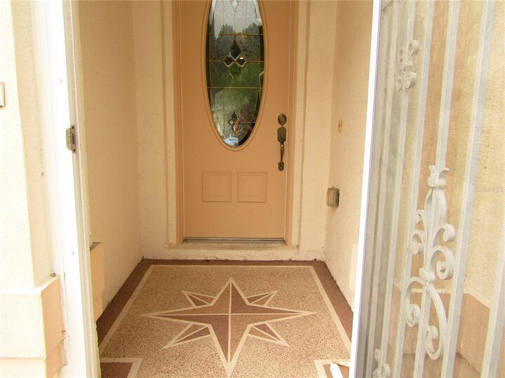 Property Photo:  11400 Bloomington Court  FL 34654 