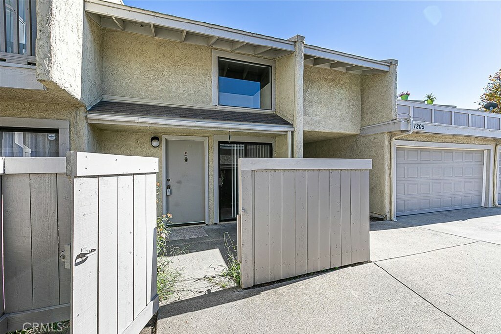 Property Photo: 1205 W Cypress Avenue CA 93436