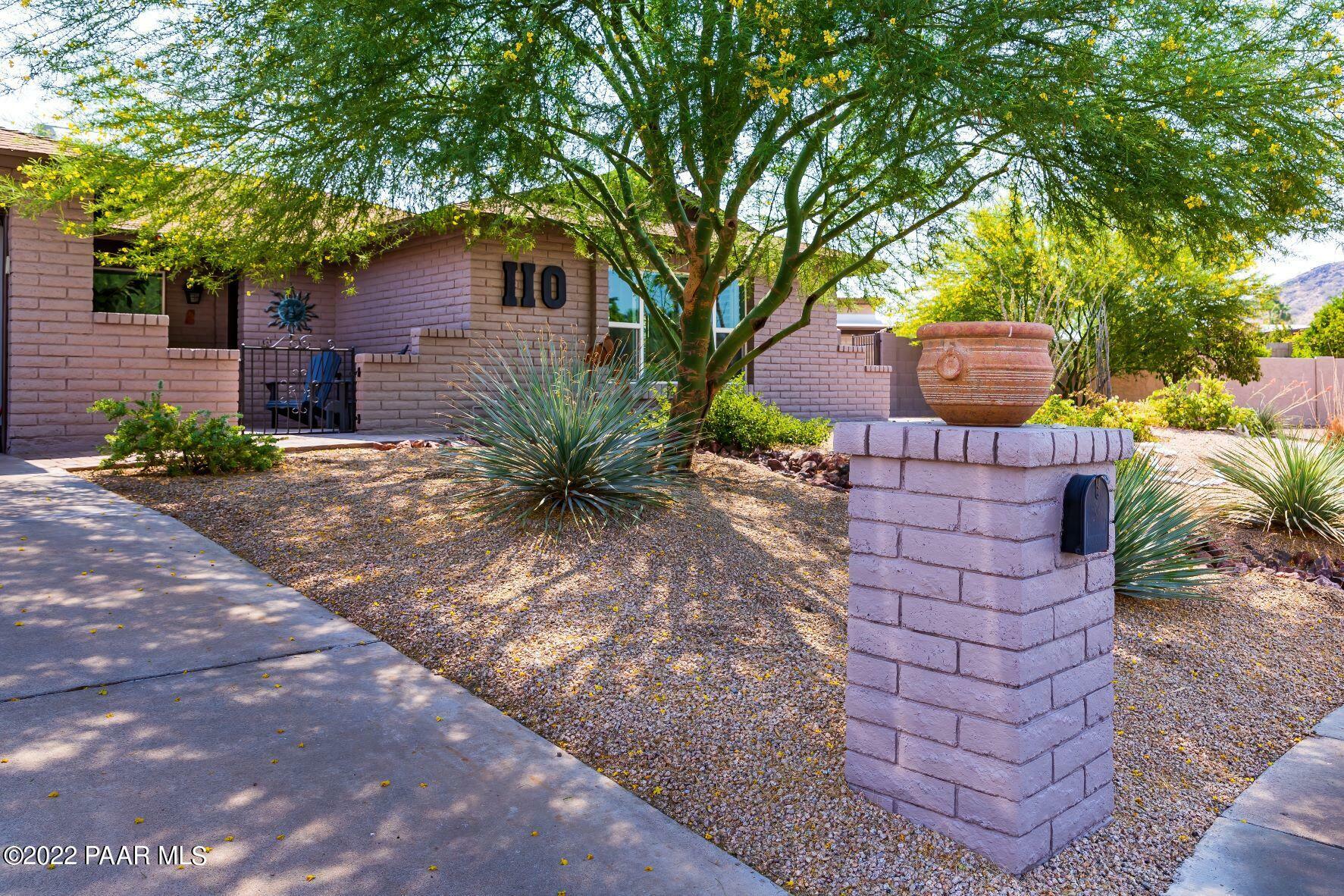 110 E Willow Avenue  Phoenix AZ 85022 photo