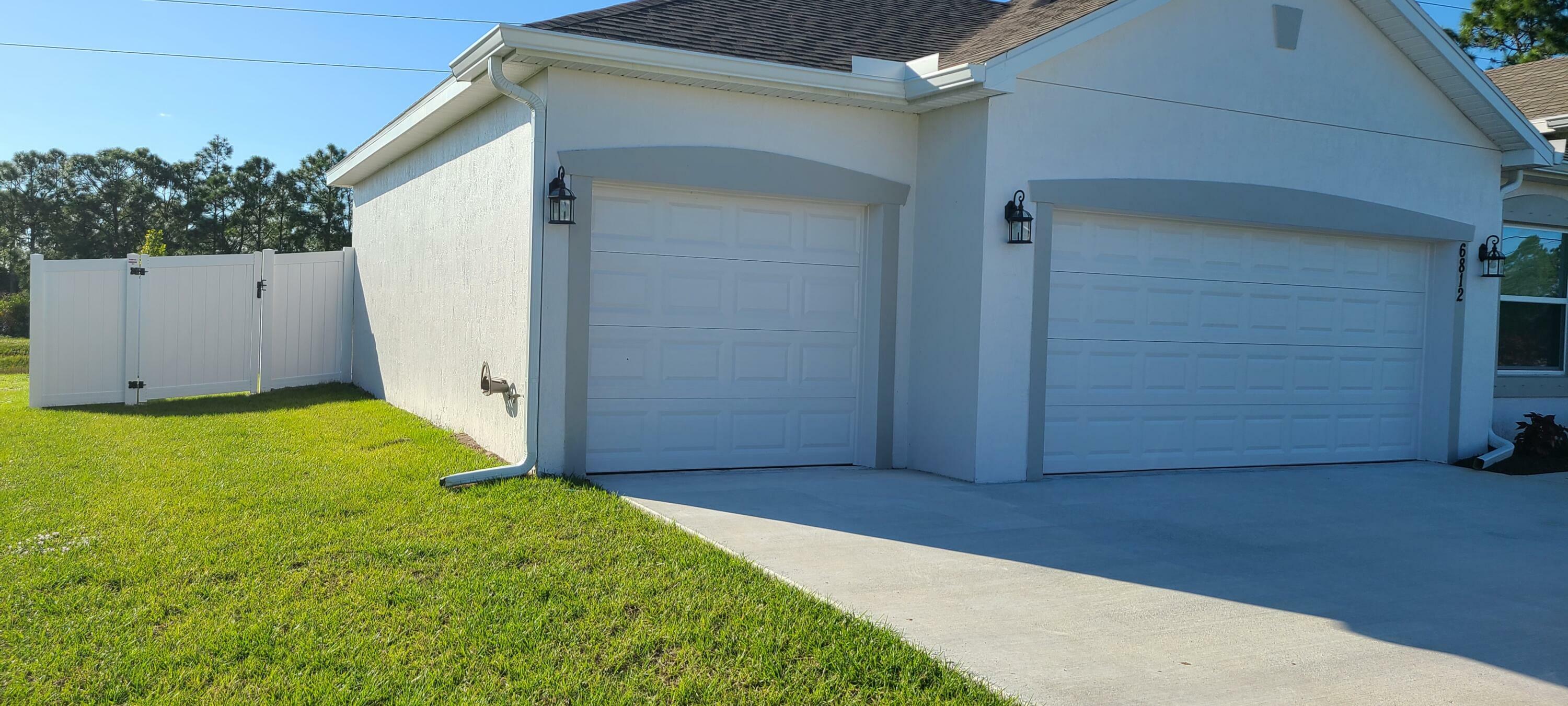 Property Photo:  6812 NW Abadan Street  FL 34983 