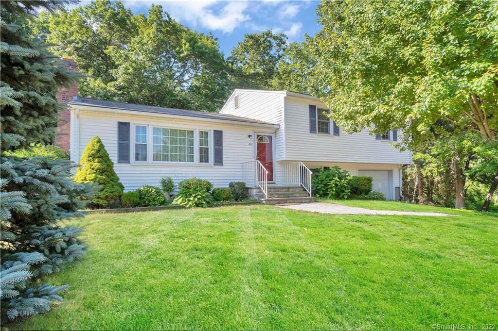 Property Photo: 46 Skiview Drive CT 06479