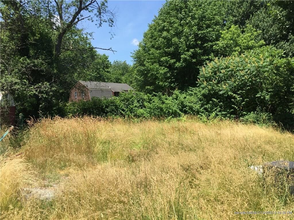 Property Photo:  44 Maple Street  ME 04072 