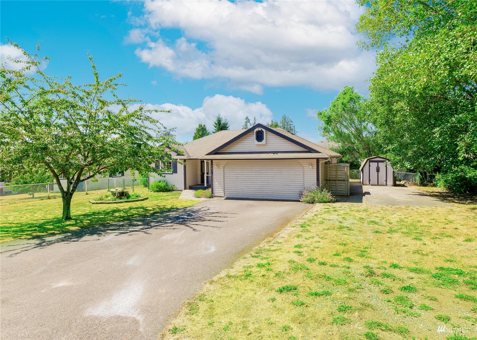 Property Photo:  141 9th Street  WA 98230 