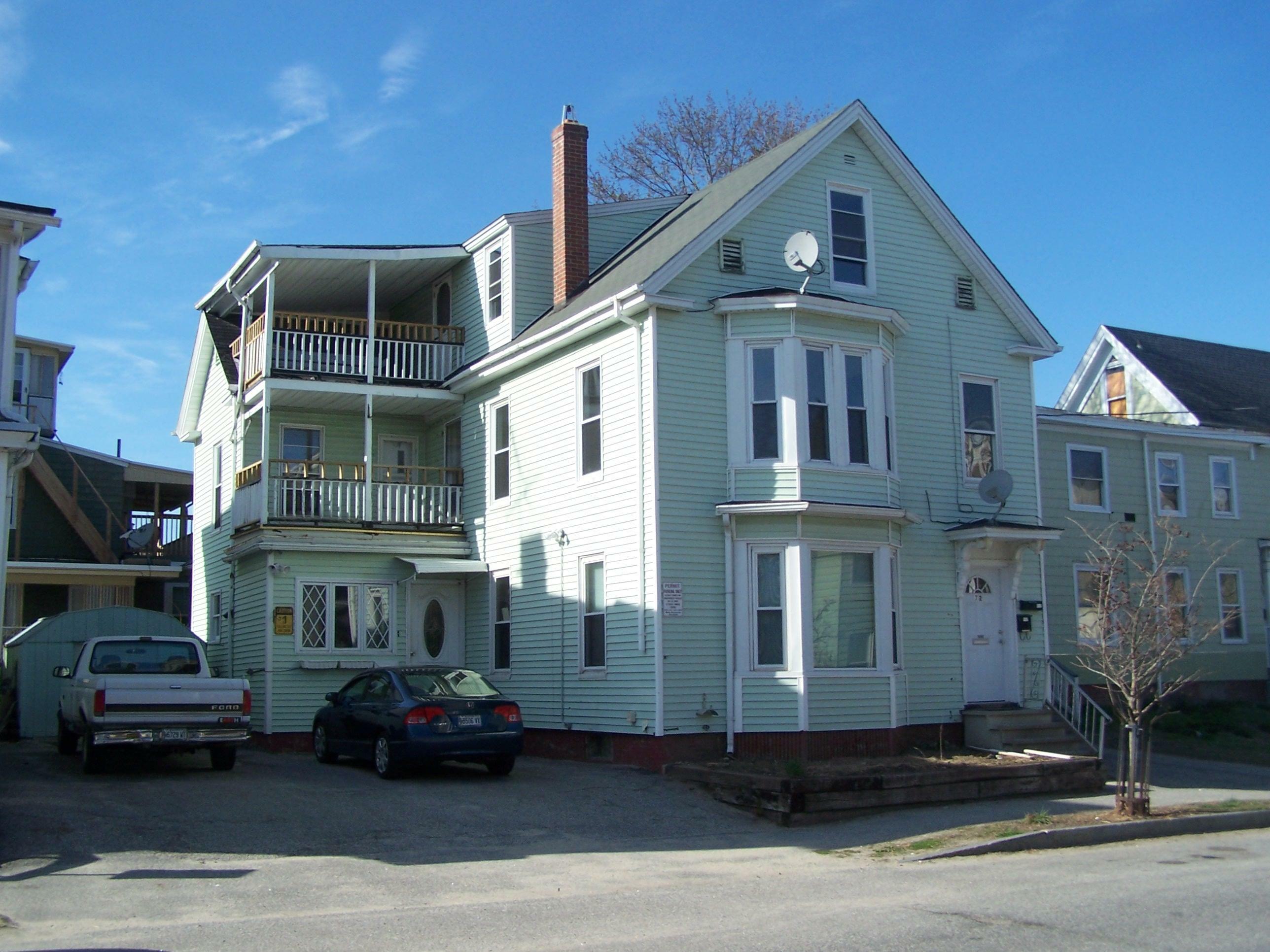 Property Photo:  72 Walnut Street  ME 04240 