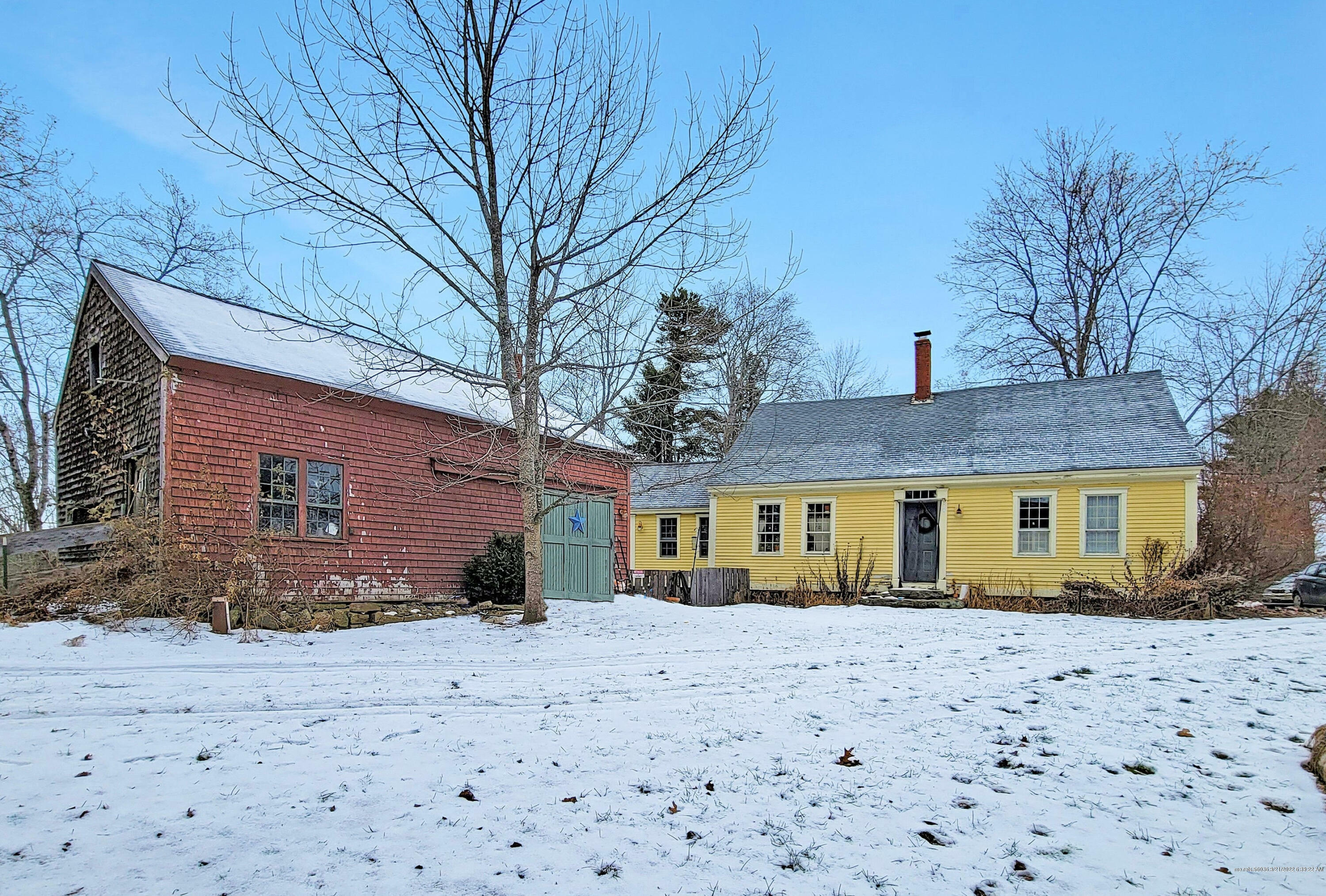 Property Photo: 431 Townhouse Road ME 04353