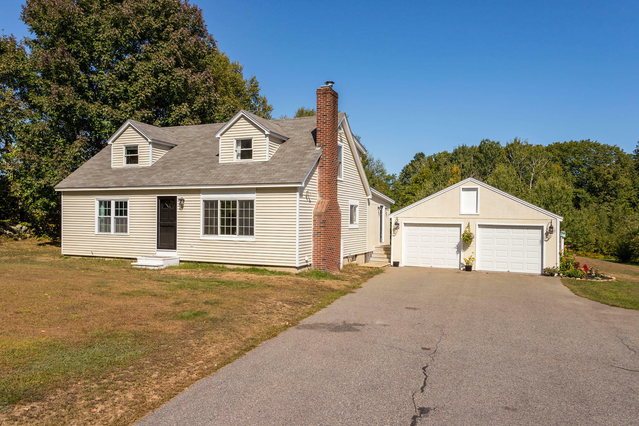 Property Photo: 682 Lebanon Road ME 03906