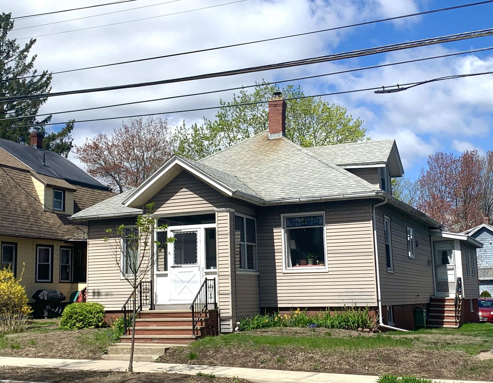 Property Photo:  517 Main Street  ME 04106 