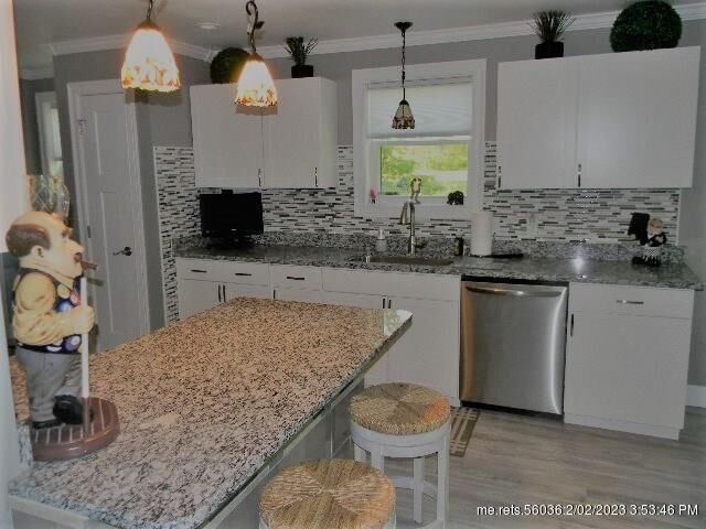 Property Photo:  2 Meadow Lane  ME 04064 