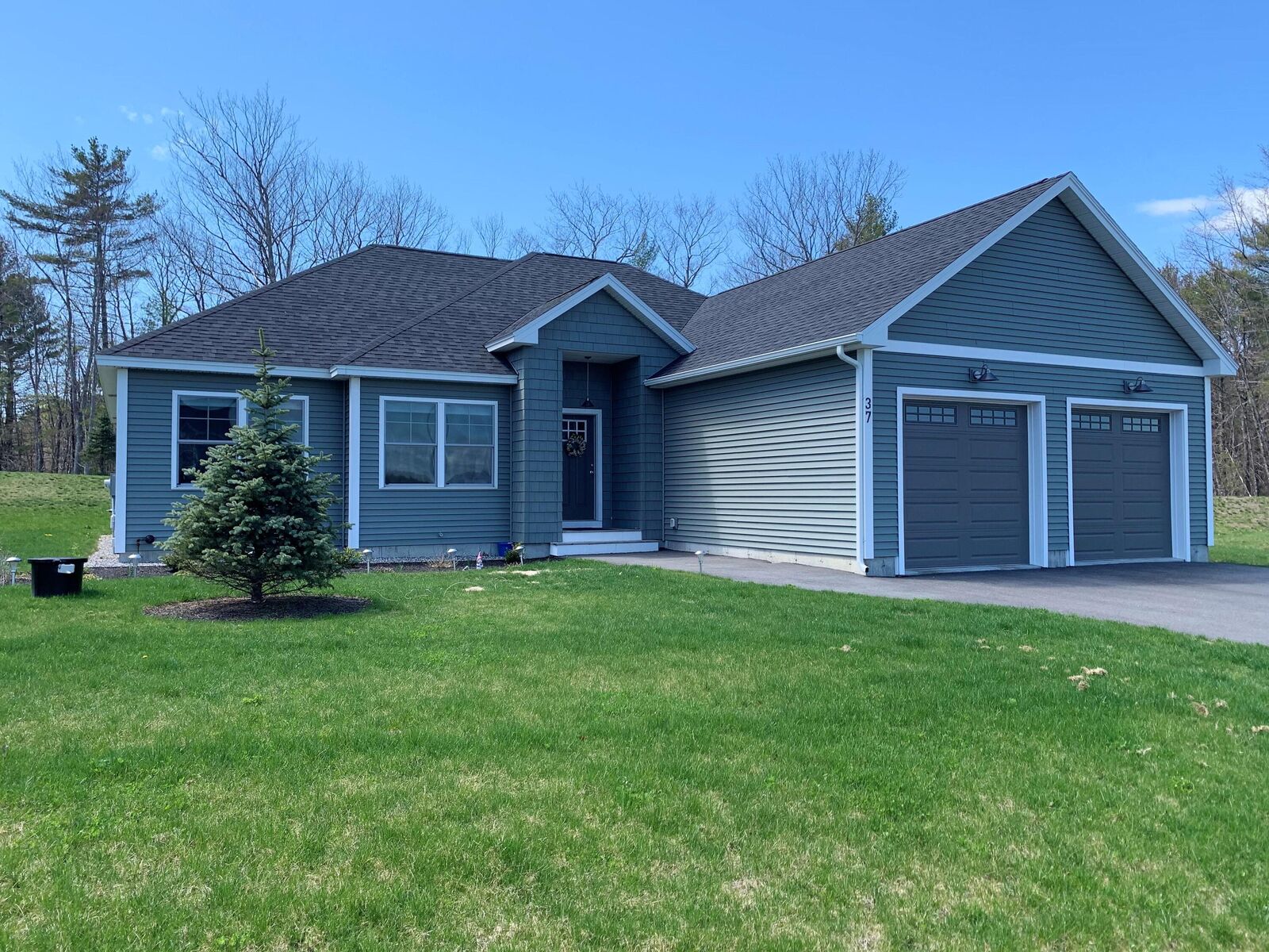 Property Photo:  37 Champagne Lane  ME 04250 