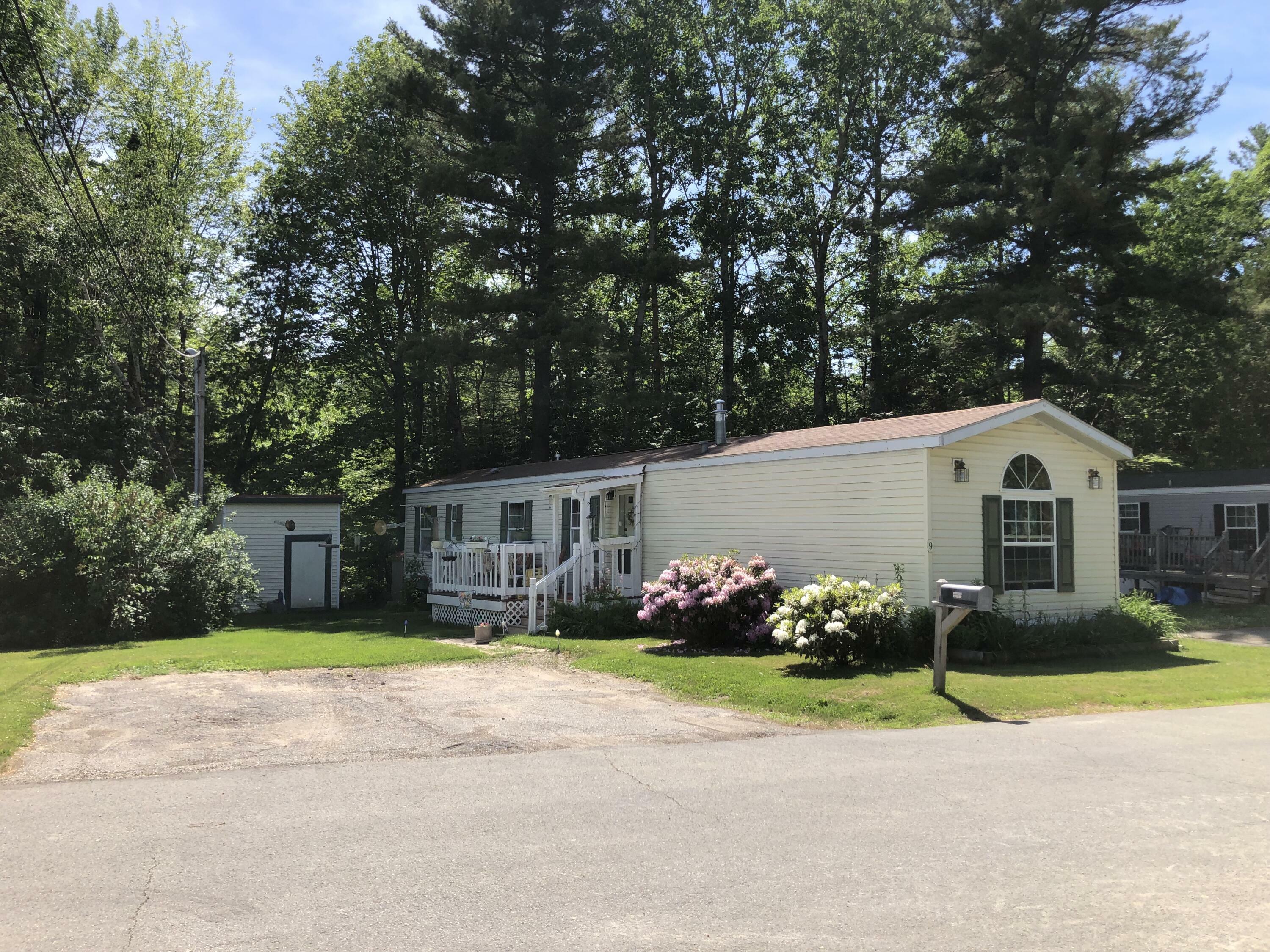 Property Photo: 9 Lakeview Drive ME 04429