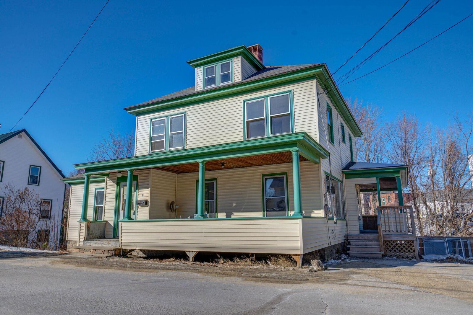 Property Photo: 11 Barrows Street ME 04281