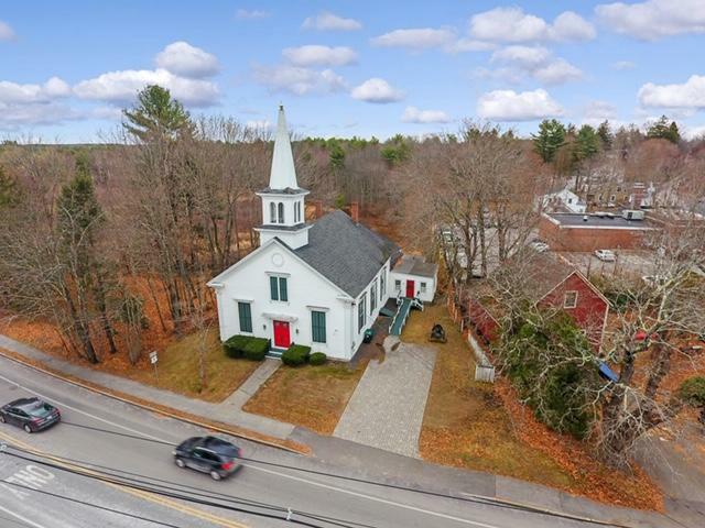 Property Photo: 7 Portland Road ME 04043