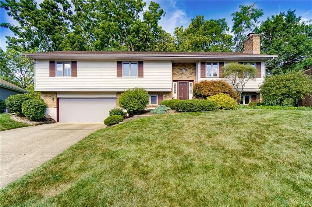 Property Photo: 7661 Turtle Creek Drive OH 45414