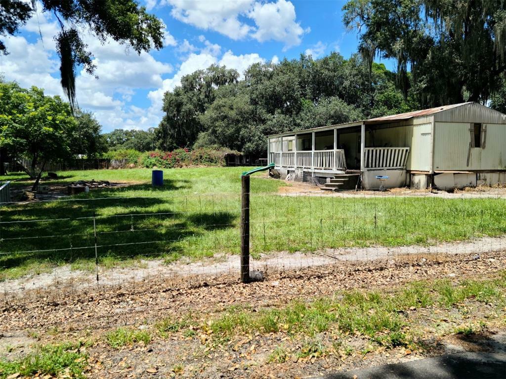 Property Photo:  7229 James Stanaland Road  FL 33567 