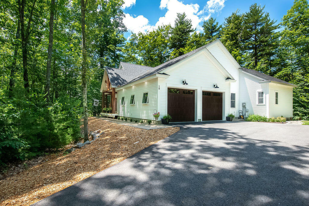 Property Photo: 18 Applewood Way ME 03904