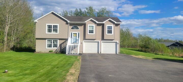 176 Smith Road  Hermon ME 04401 photo