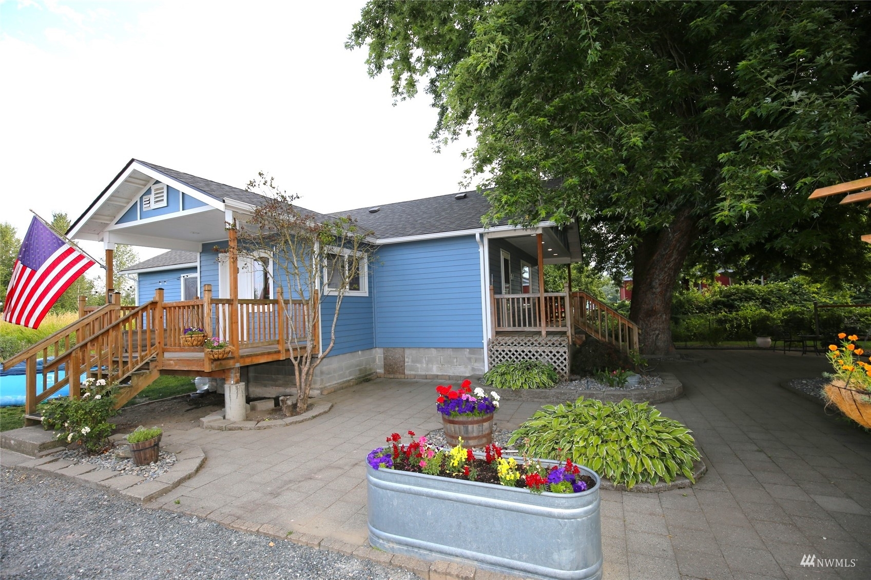 Property Photo:  513 E Main Street  WA 98247 