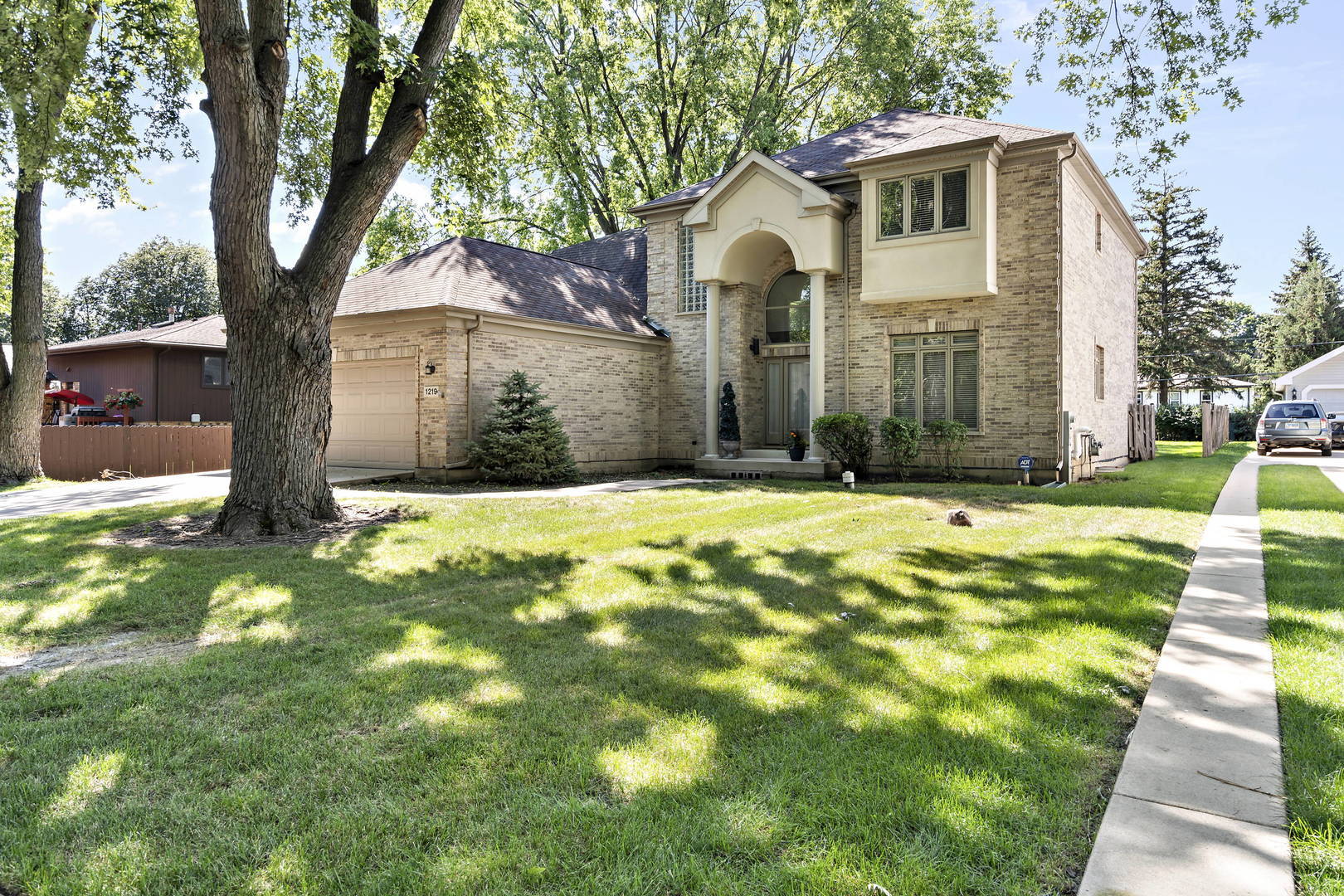 Property Photo: 1219 Wildwood Lane IL 60056