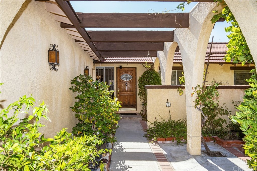 Property Photo:  29293 Snapdragon Place  CA 91387 