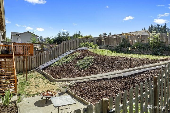 Property Photo: 2664 Maryland Way E WA 98366