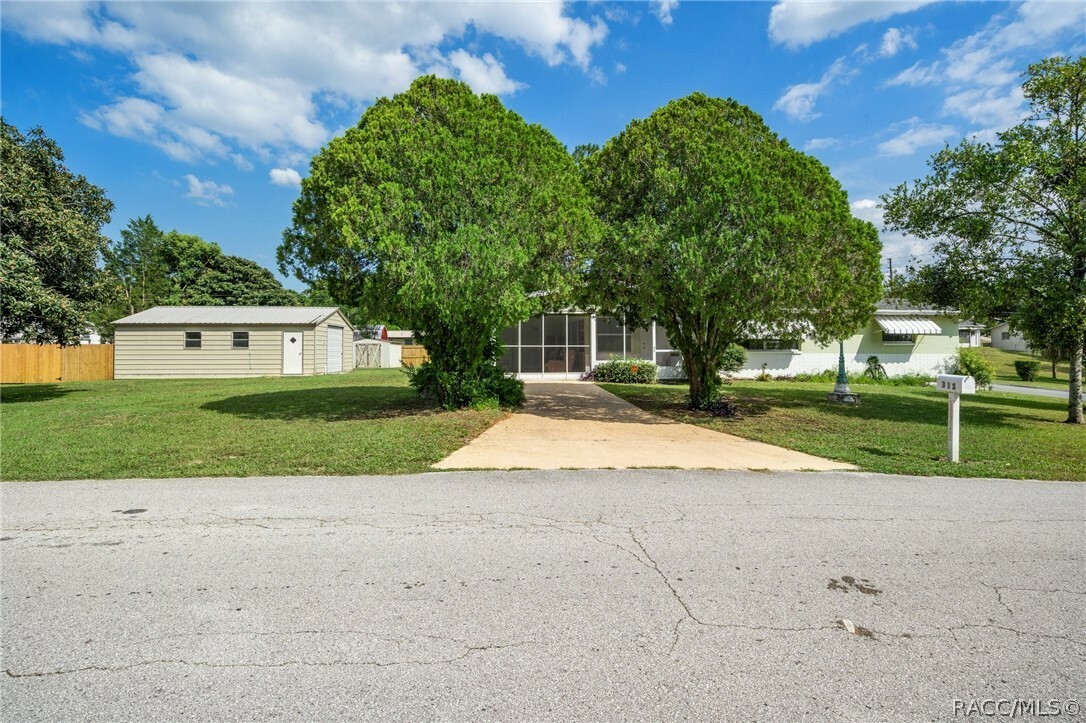 Property Photo:  31 S Jackson Street  FL 34465 