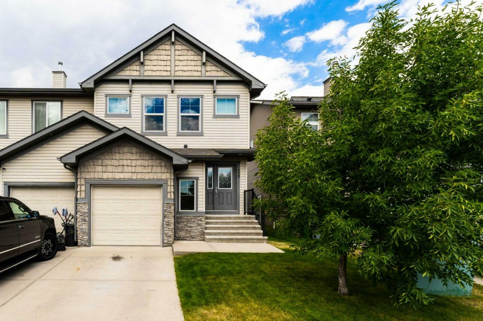 329 Luxstone Way SW  Airdrie AB T4B0H5 photo