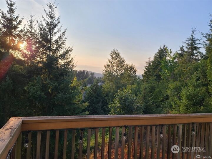 Property Photo:  11402 173rd Avenue Ct E  WA 98391 