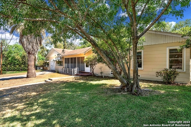 Property Photo:  281 Clemens Ave  TX 78130 