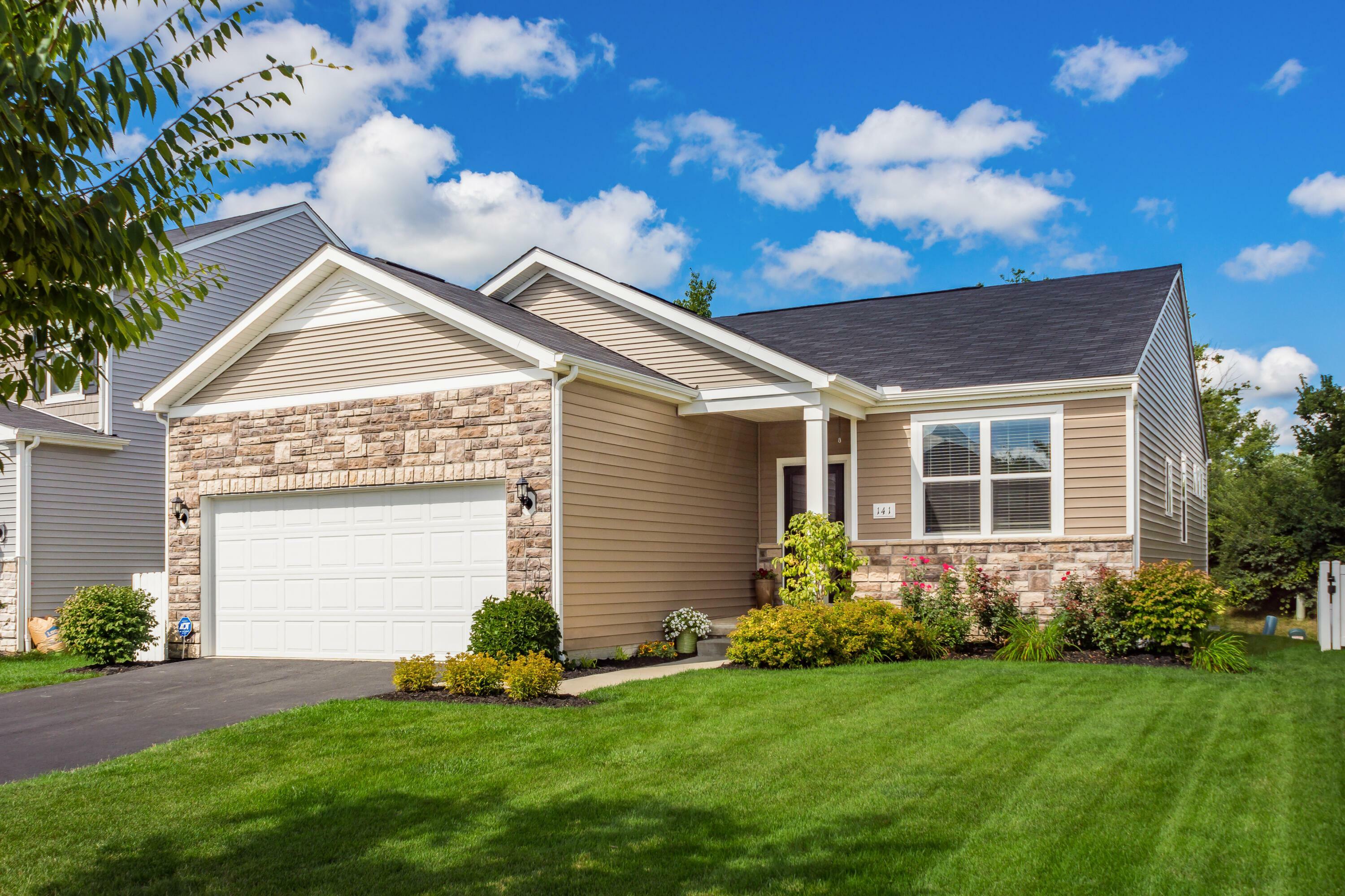 141 Cloverhill Drive  Galloway OH 43119 photo