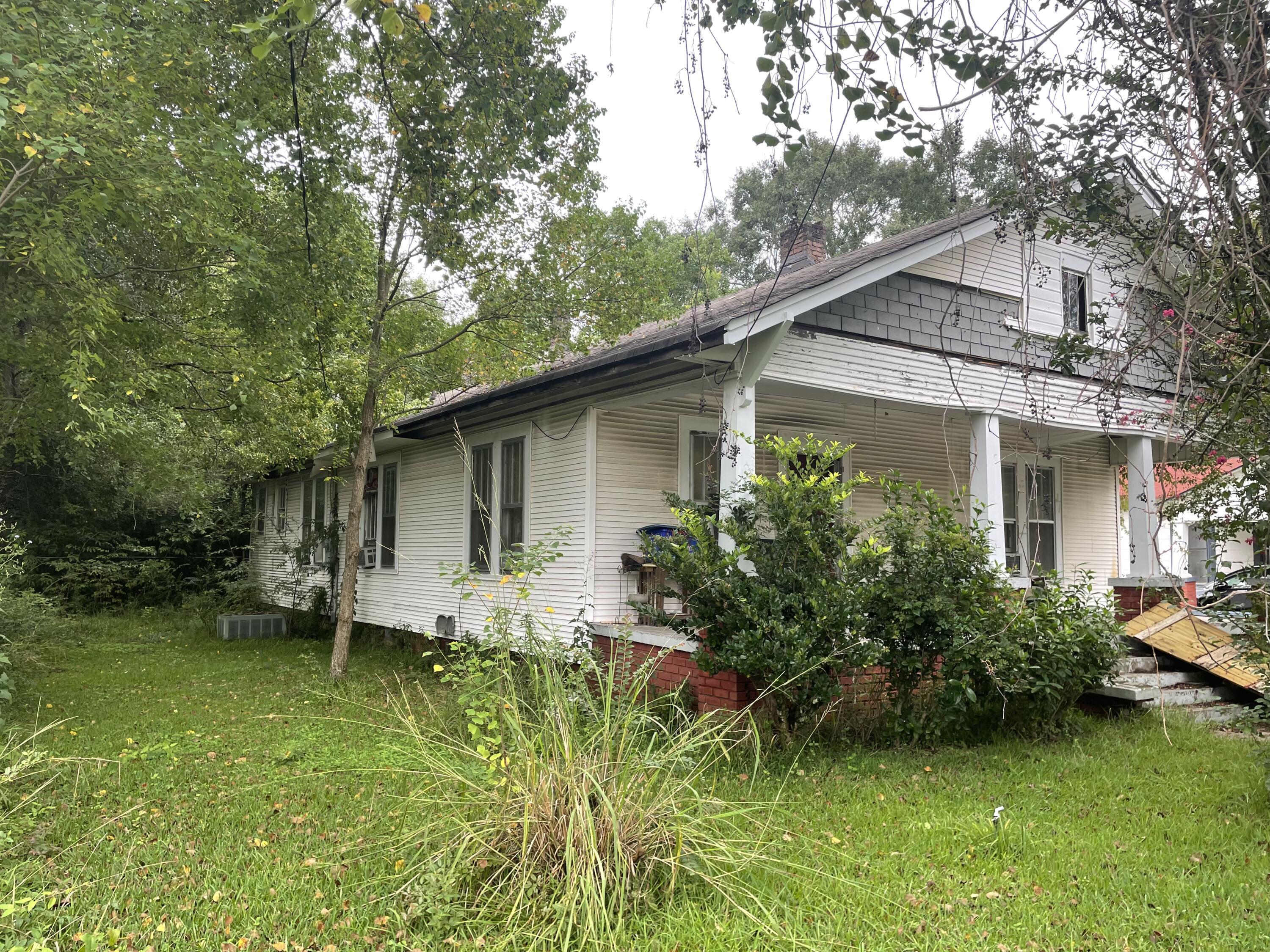 Property Photo: 455 W 4th St. MS 39401