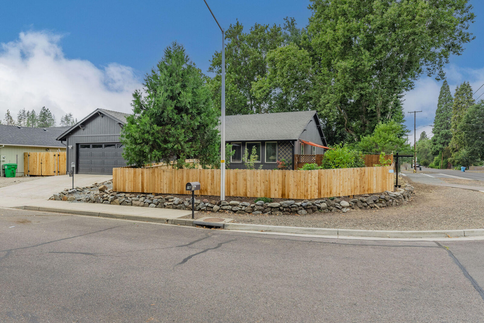 Property Photo: 16 Christa Lane OR 97524