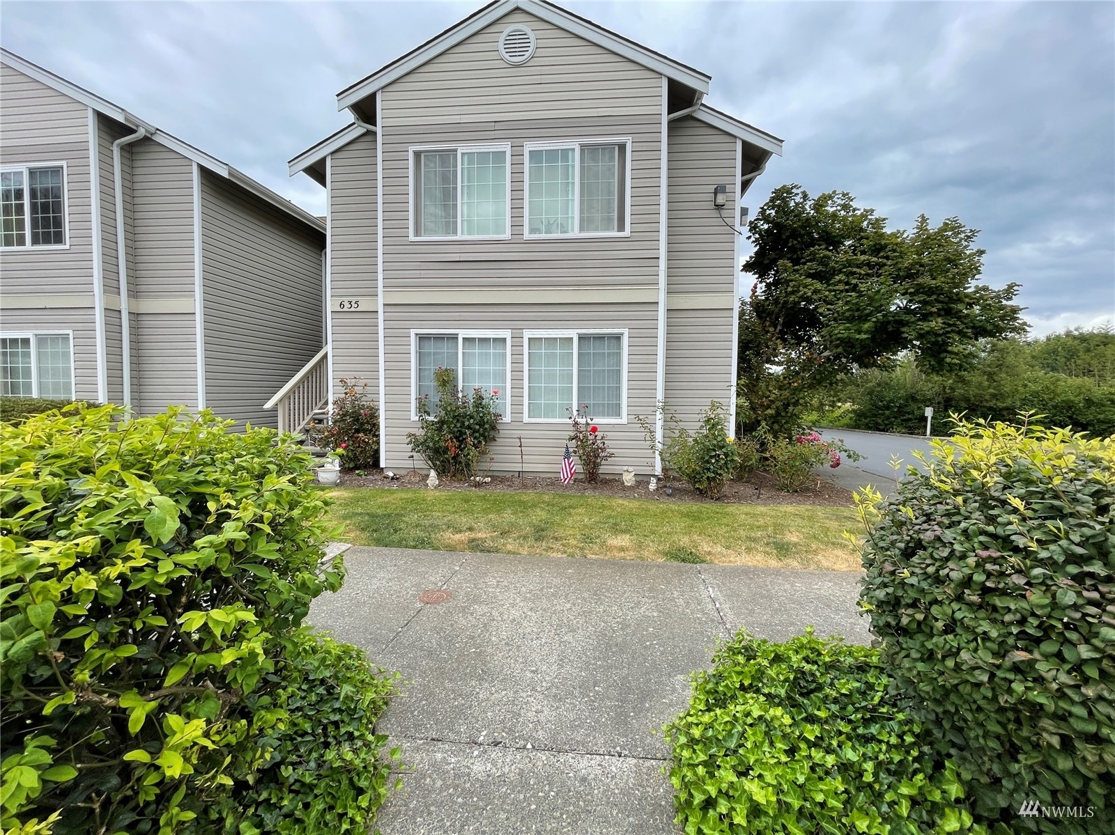 Property Photo: 635 W Horton Way 124 WA 98226