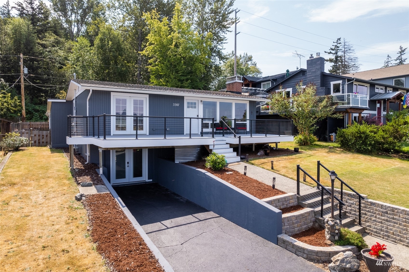 Property Photo:  3307 W 3rd Street  WA 98221 