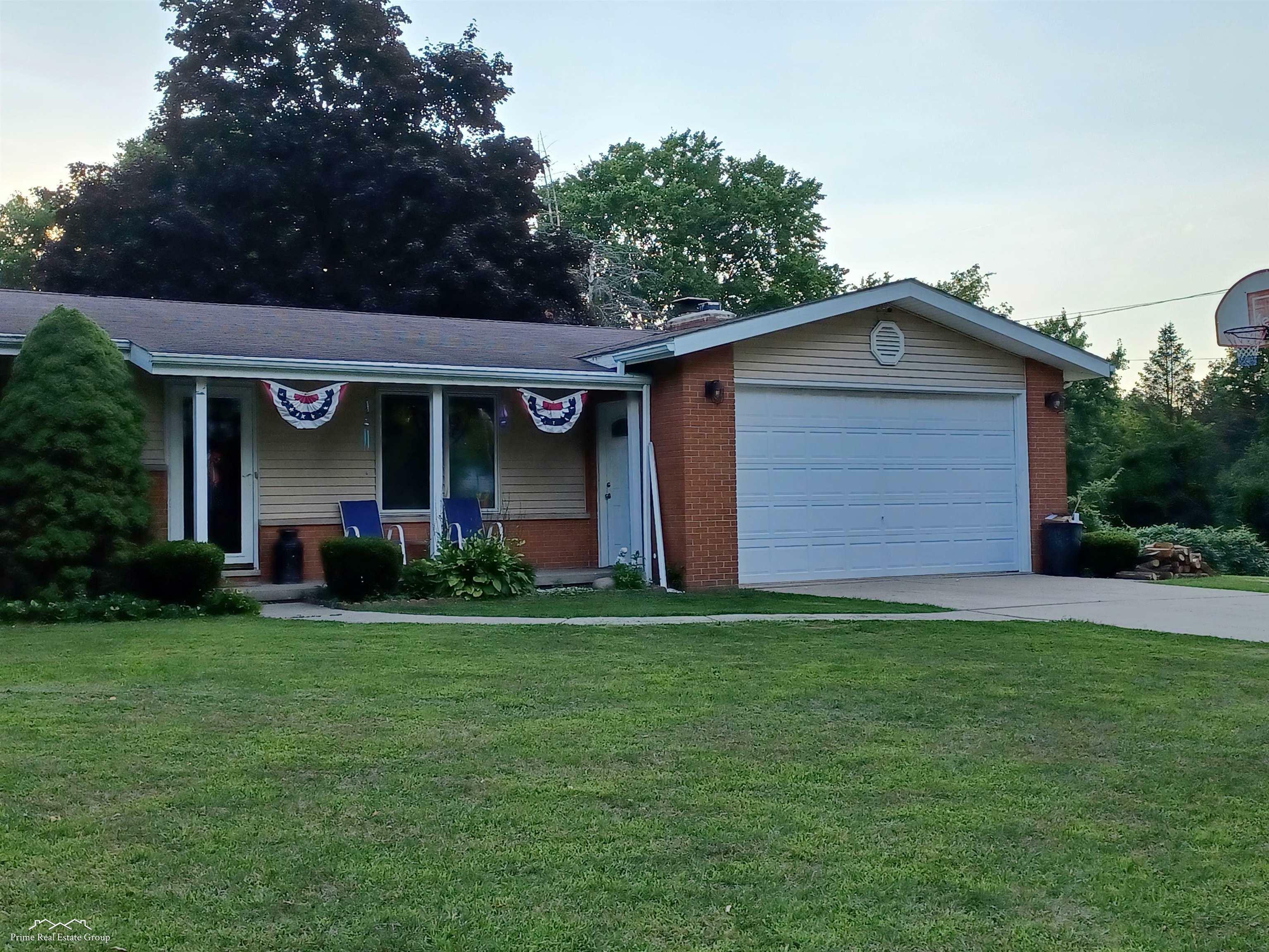 Property Photo:  8454 Rondale Dr  MI 48439 