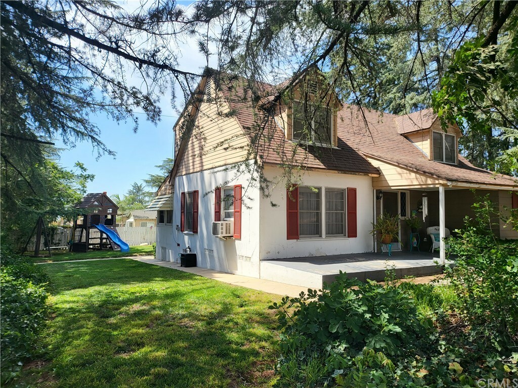 Property Photo: 11978 Bryant Street CA 92399