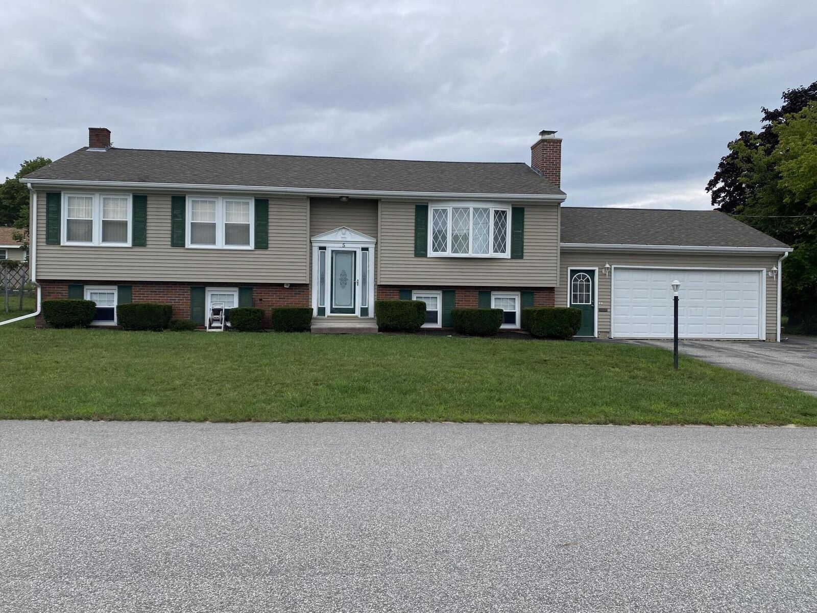Property Photo: 5 Pauline Avenue ME 04240