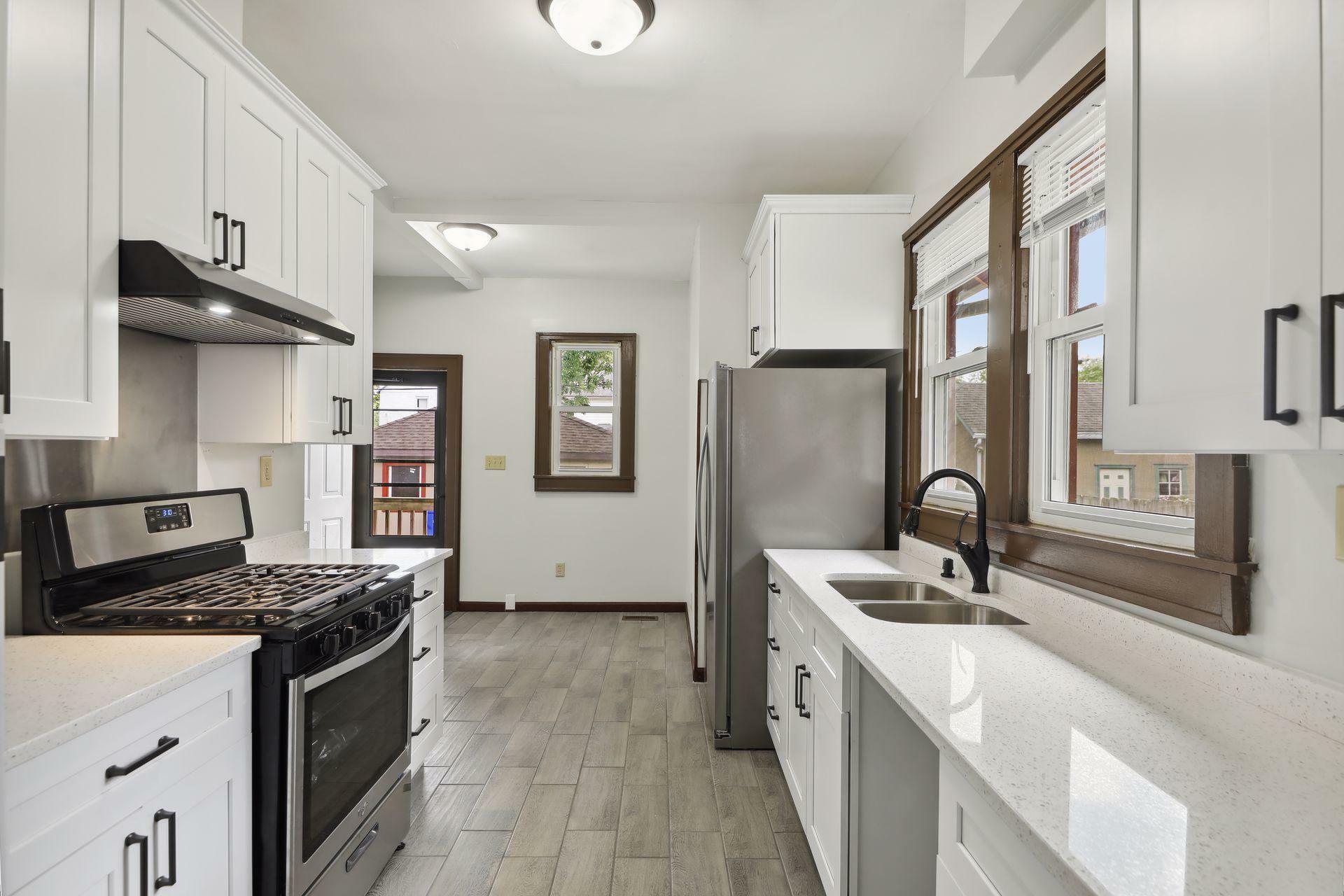 Property Photo: 786 Geranium Avenue E MN 55106